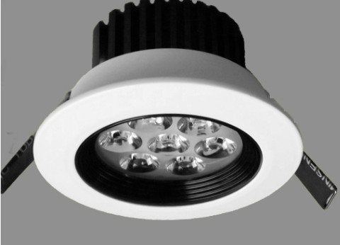 Led泛光燈抓住發(fā)展契機(jī)使其實(shí)現(xiàn)跨越式增長！